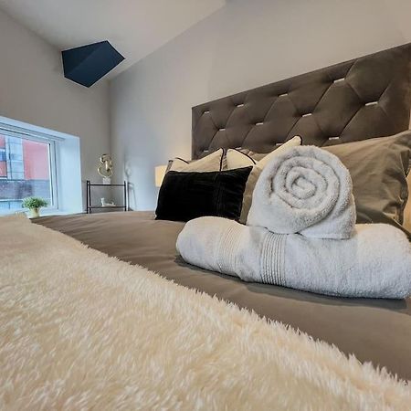 Orange Rentals-High Spec, Midnight Suite, Sleeps 4-Pets Welcome! Liverpool Extérieur photo