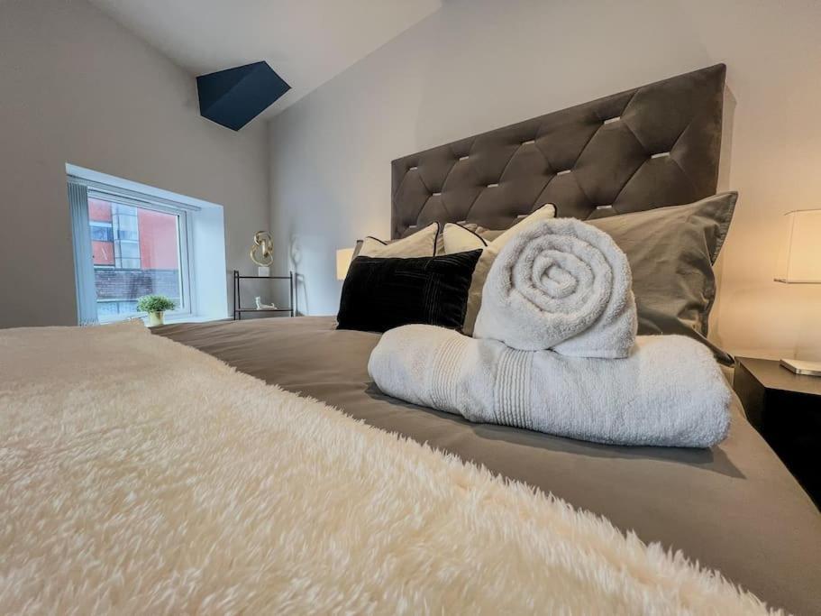 Orange Rentals-High Spec, Midnight Suite, Sleeps 4-Pets Welcome! Liverpool Extérieur photo