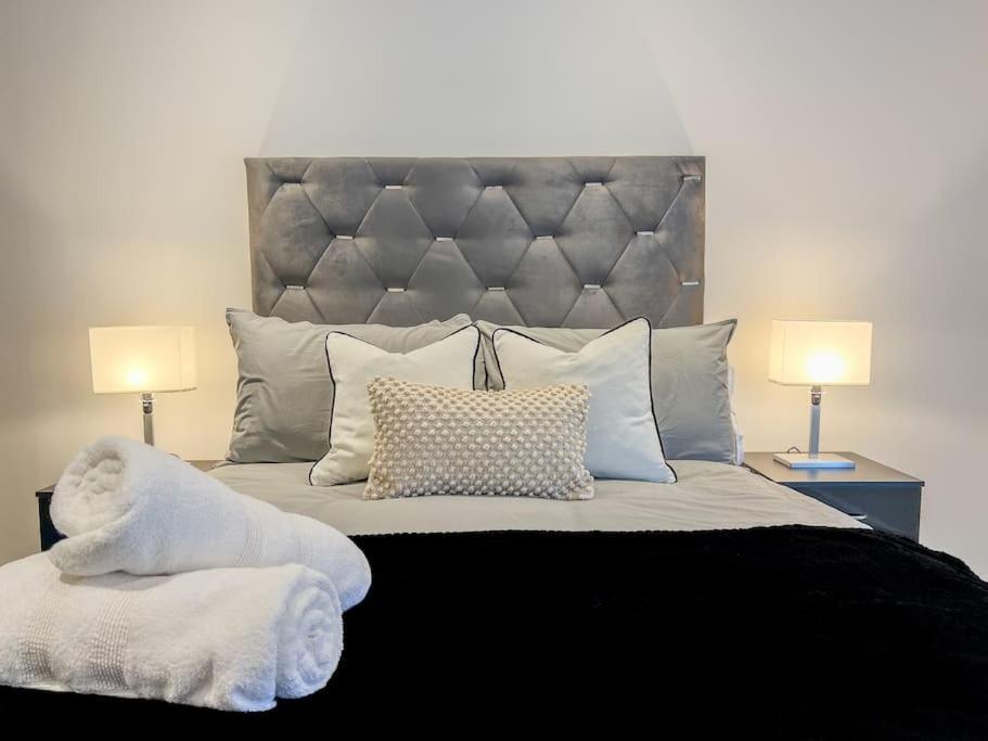 Orange Rentals-High Spec, Midnight Suite, Sleeps 4-Pets Welcome! Liverpool Extérieur photo
