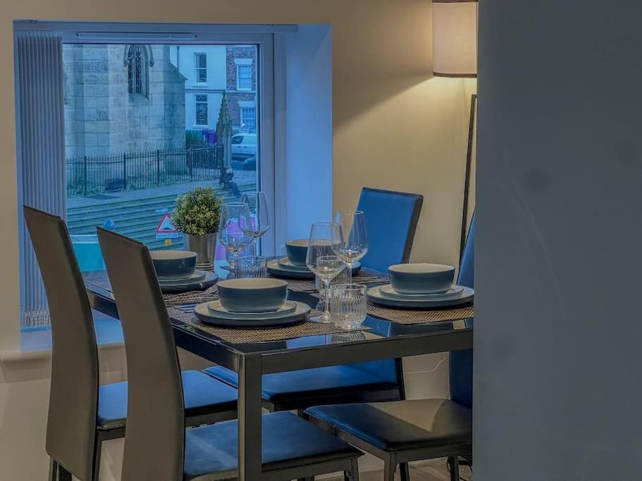 Orange Rentals-High Spec, Midnight Suite, Sleeps 4-Pets Welcome! Liverpool Extérieur photo